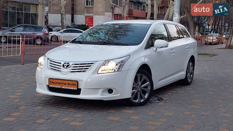 Универсал Toyota Avensis 2010 в Одессе
