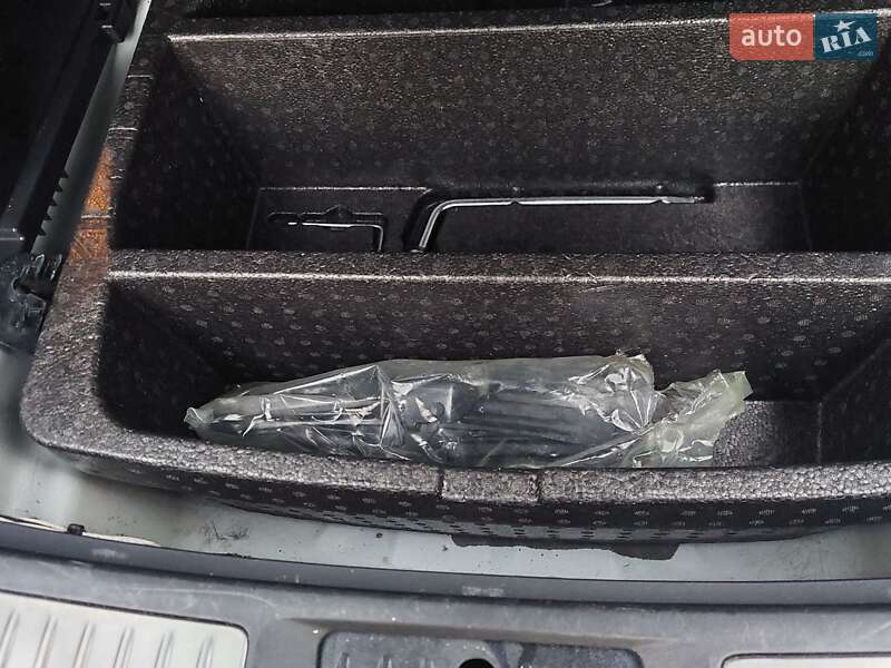 Универсал Toyota Avensis 2010 в Одессе