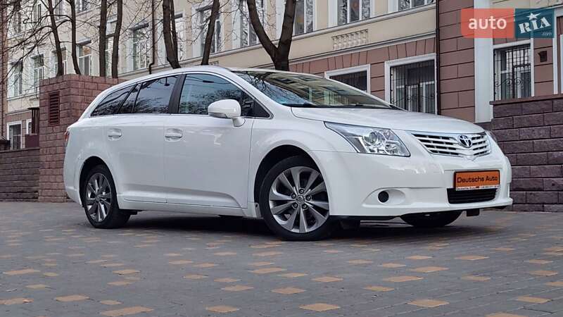 Универсал Toyota Avensis 2010 в Одессе
