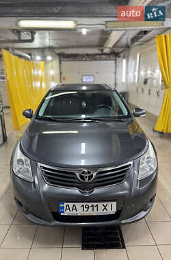 Універсал Toyota Avensis 2011 в Києві