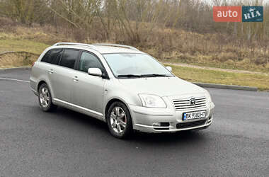 Універсал Toyota Avensis 2004 в Рівному