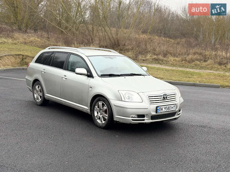 Универсал Toyota Avensis 2004 в Ровно