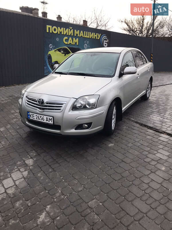 Седан Toyota Avensis 2007 в Днепре