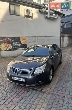 Седан Toyota Avensis 2011 в Тернополі