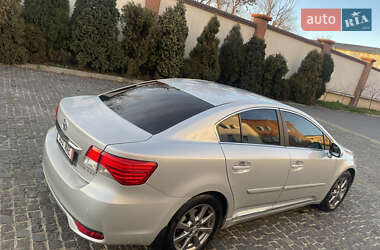 Седан Toyota Avensis 2013 в Коломиї