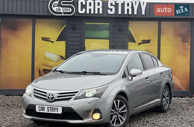 Toyota Avensis 2012