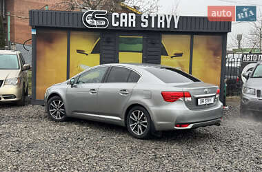 Седан Toyota Avensis 2012 в Стрию