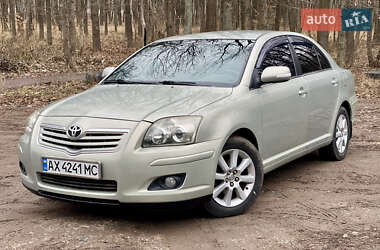 Седан Toyota Avensis 2007 в Будах