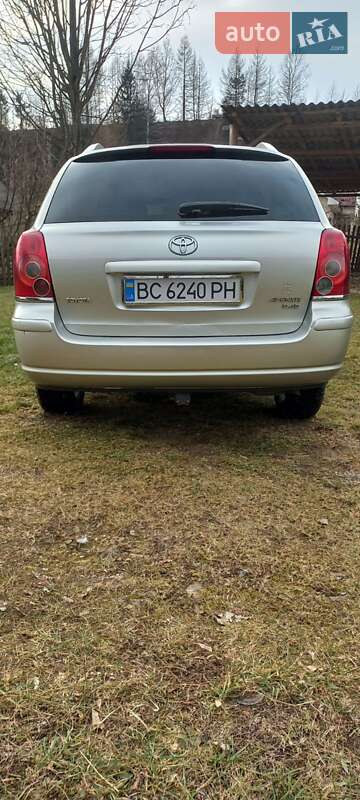 Универсал Toyota Avensis 2006 в Сколе