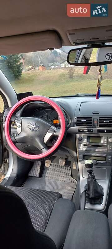 Универсал Toyota Avensis 2006 в Сколе