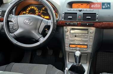 Універсал Toyota Avensis 2003 в Харкові