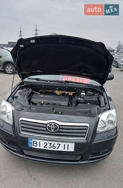 Универсал Toyota Avensis 2006 в Полтаве