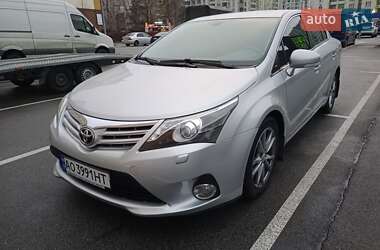 Седан Toyota Avensis 2012 в Києві