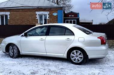 Седан Toyota Avensis 2003 в Виннице