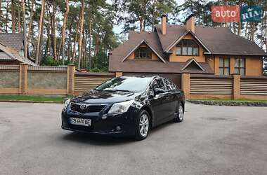 Седан Toyota Avensis 2011 в Чернігові