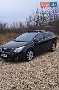 Універсал Toyota Avensis 2010 в Тернополі