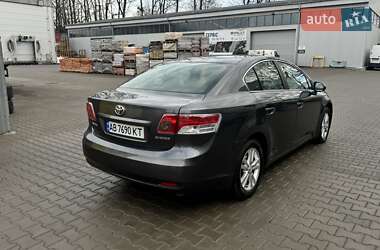 Седан Toyota Avensis 2009 в Виннице