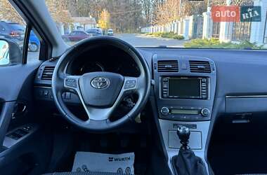 Седан Toyota Avensis 2009 в Виннице