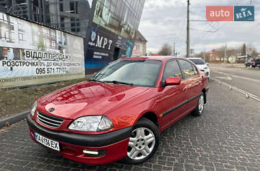 Седан Toyota Avensis 1998 в Білій Церкві