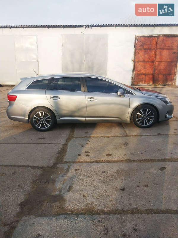 Универсал Toyota Avensis 2014 в Подольске