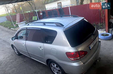 Универсал Toyota Avensis 2002 в Белой Церкви