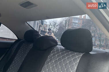 Седан Toyota Avensis 2006 в 