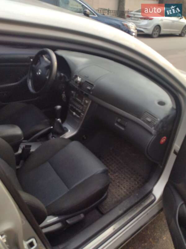 Седан Toyota Avensis 2007 в Киеве фото 4 Седан Toyota Avensis 2007 в Киеве
