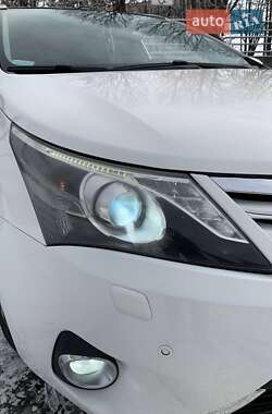 Універсал Toyota Avensis 2012 в 