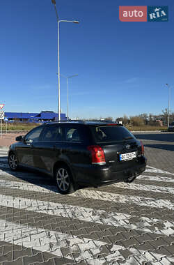 Універсал Toyota Avensis 2004 в 