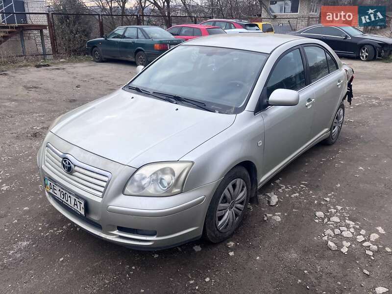 Седан Toyota Avensis 2006 в Дніпрі