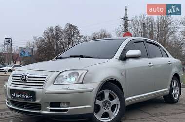 Седан Toyota Avensis 2005 в Николаеве