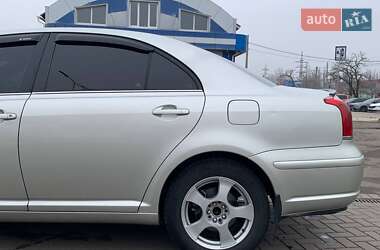 Седан Toyota Avensis 2005 в Николаеве