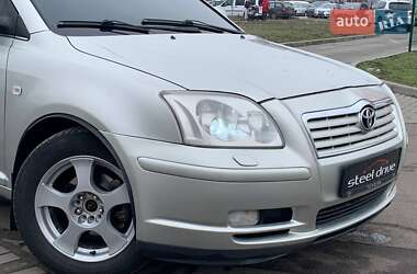 Седан Toyota Avensis 2005 в Николаеве