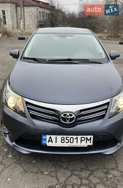 Седан Toyota Avensis 2012 в Вышгороде