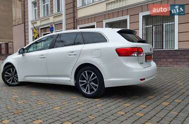 Універсал Toyota Avensis 2013 в Одесі