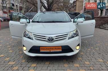 Універсал Toyota Avensis 2013 в Одесі