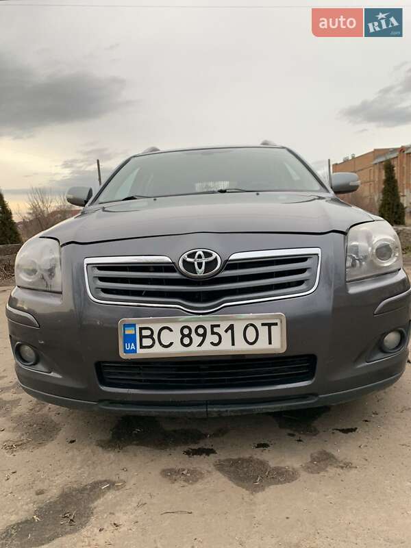 Універсал Toyota Avensis 2007 в Жовкві
