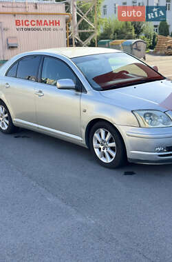 Ліфтбек Toyota Avensis 2003 в Дніпрі