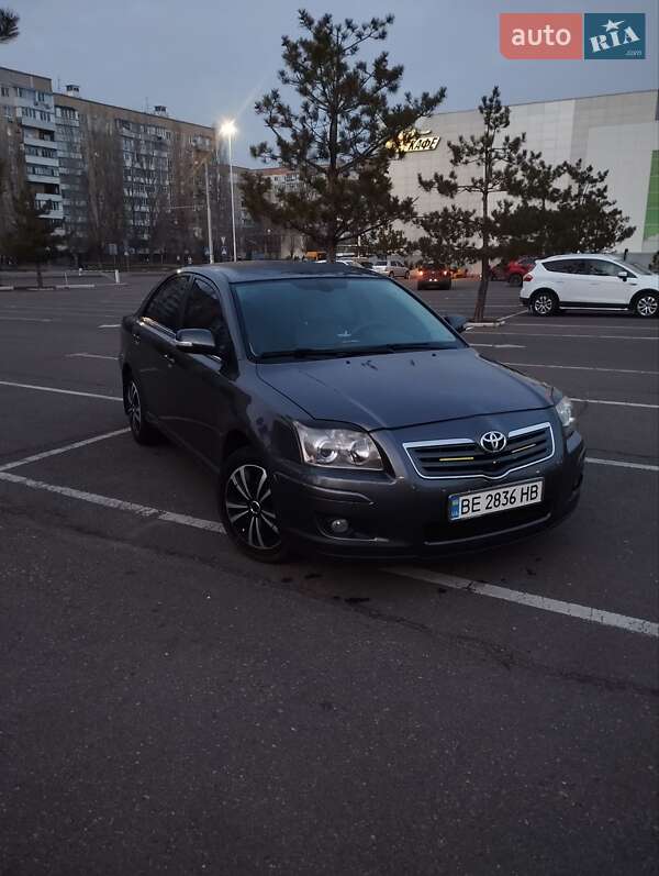 Седан Toyota Avensis 2008 в Очакові