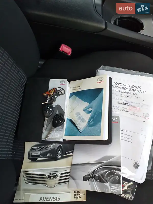 Универсал Toyota Avensis 2011 в Львове документ