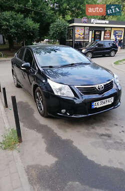 Седан Toyota Avensis 2011 в Києві