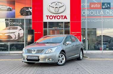 Toyota Avensis 2011