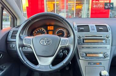 Седан Toyota Avensis 2011 в Івано-Франківську