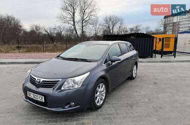 Toyota Avensis 2011