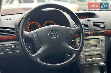 Седан Toyota Avensis 2005 в Пісочині