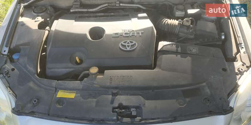 Универсал Toyota Avensis 2006 в Черкассах