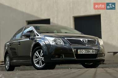 Седан Toyota Avensis 2011 в Тернополе