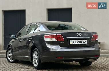 Седан Toyota Avensis 2011 в Тернополе