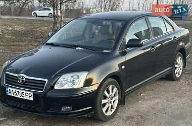 Седан Toyota Avensis 2003 в Киеве