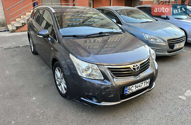 Універсал Toyota Avensis 2010 в Львові